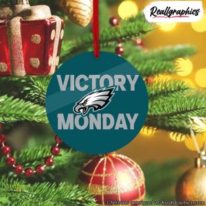philadelphia-eagles-victory-monday-christmas-ornament-3