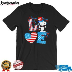 love-snoopy-peanuts-usa-flag-shirt-3