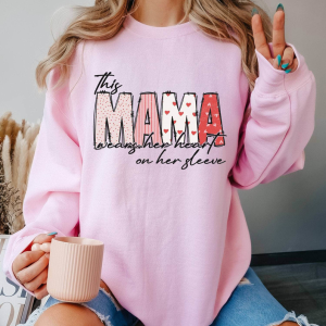 cute-this-mama-wears-her-herat-on-her-hoodie-mama-valentines-day-unisex-shirt-2
