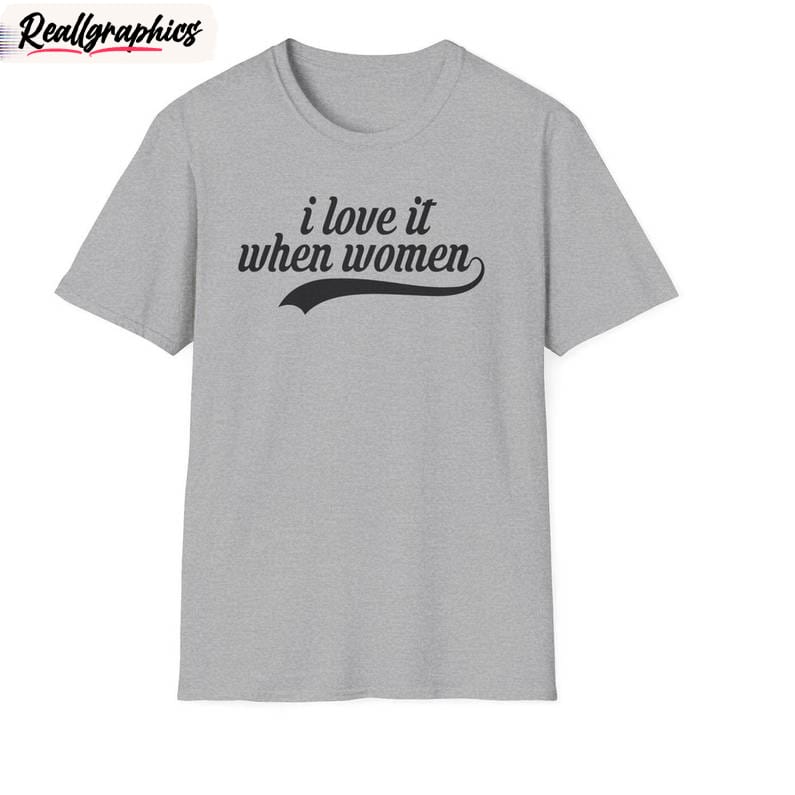 awesome i love it when women lesbian sweatshirt, groovy lesbian crewneck sweater